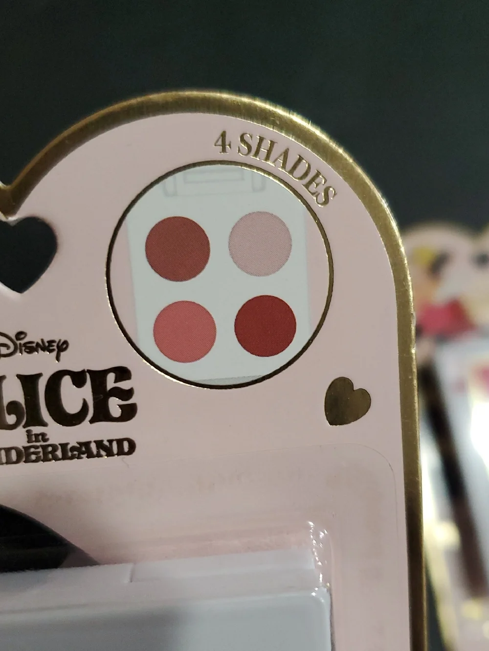 Disney's Alice in Wonderland Queen of hearts vanilla scent lip gloss palette new